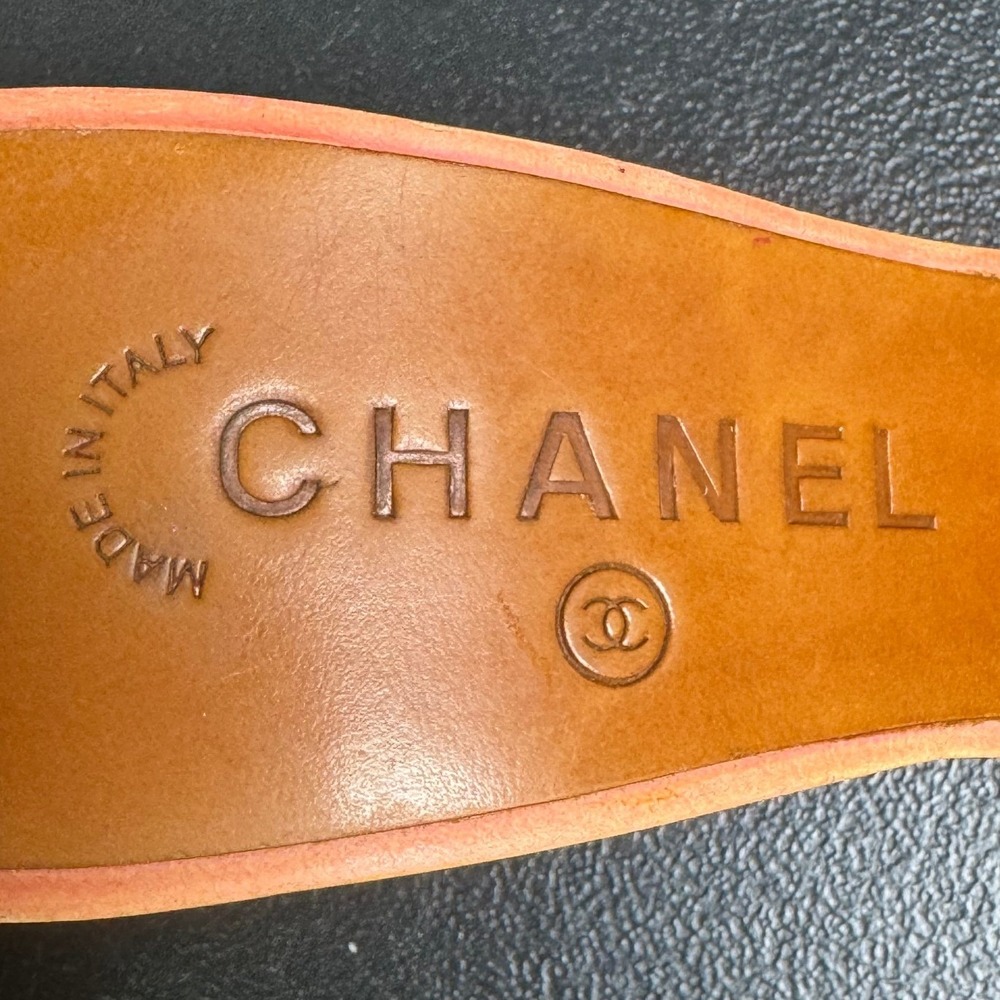 Chanel CC Logo Square Toe Mules Pink Canvas Leather Kitten Heel Sandals 38.5 - Picture 11 of 11